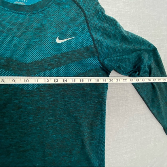 Nike Running Long Sleeve Top Dri Fit Teal Color Size Large - Picture 3 of 8